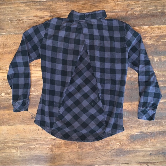 Saga plaid flannel button down - Picture 2 of 5
